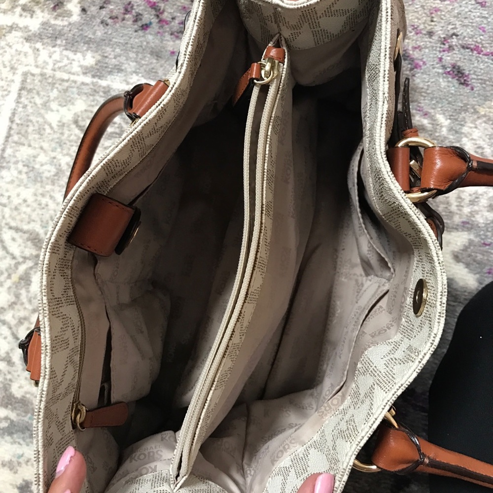 MK purse